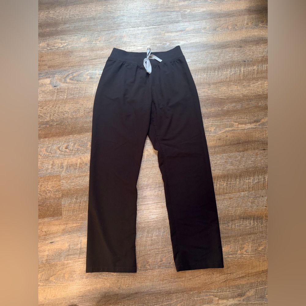 Figs Livingston high waisted scrub pants